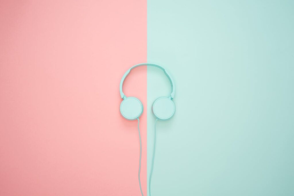 pexels-photo-1037992 Blue Headphone