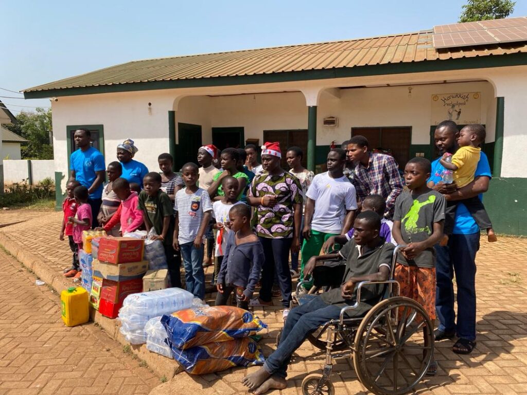 hanukkah children's home outreach 26th dec 2023 (13)